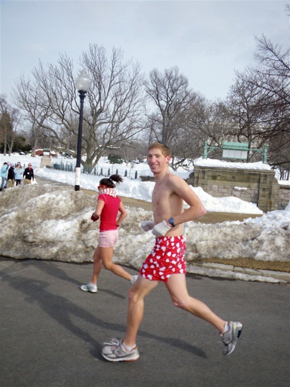 6 Picks for Cold Weather Running  Running in cold weather, Best running  shorts, Running clothes