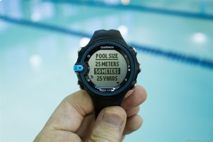 Watch to measure store swimming distance