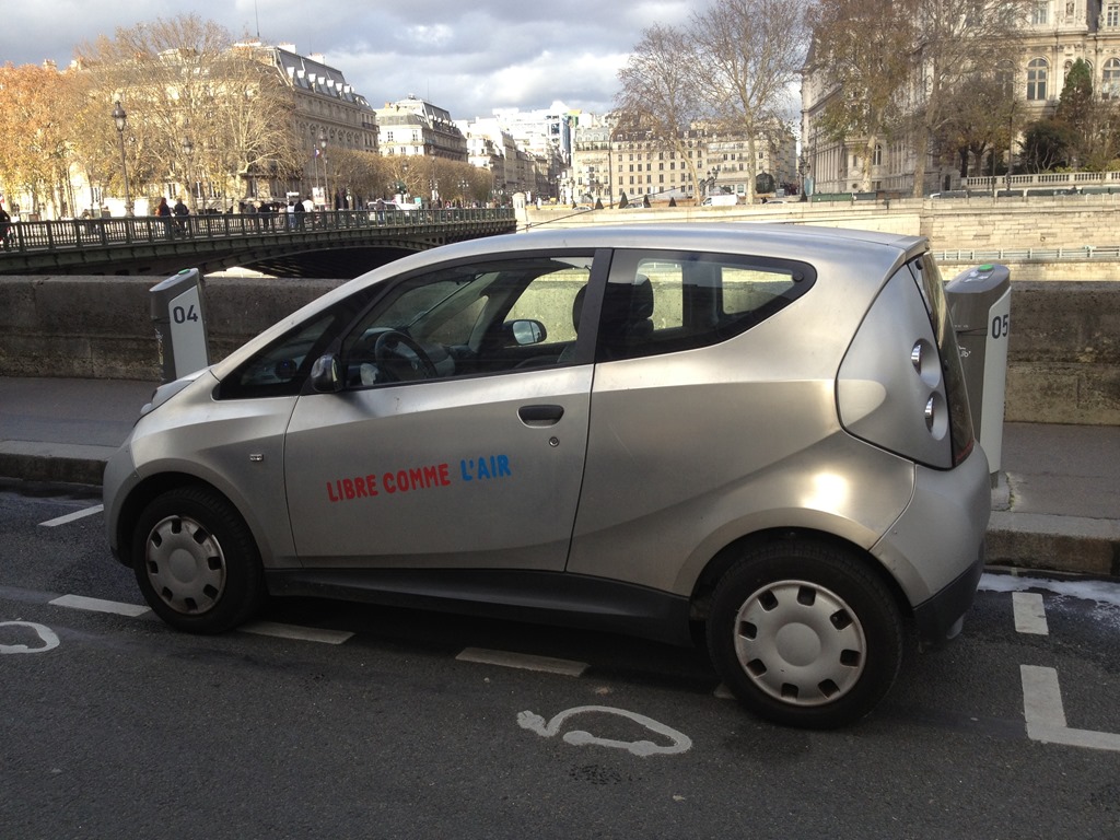 Paris Blog: A look at the Autolib: It’s like ZipCar for Paris | DC ...