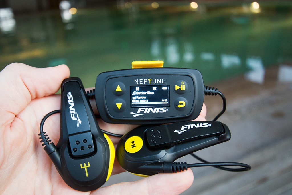 Гаджеты для 10. Finis Neptune. Подводный mp3-плеер Neptune. Neptune Pro+. Swimp3 1g FIBIS.