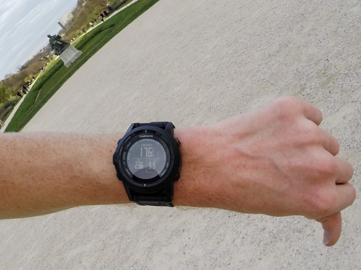 Garmin Fenix2 while running with Running Dynamics