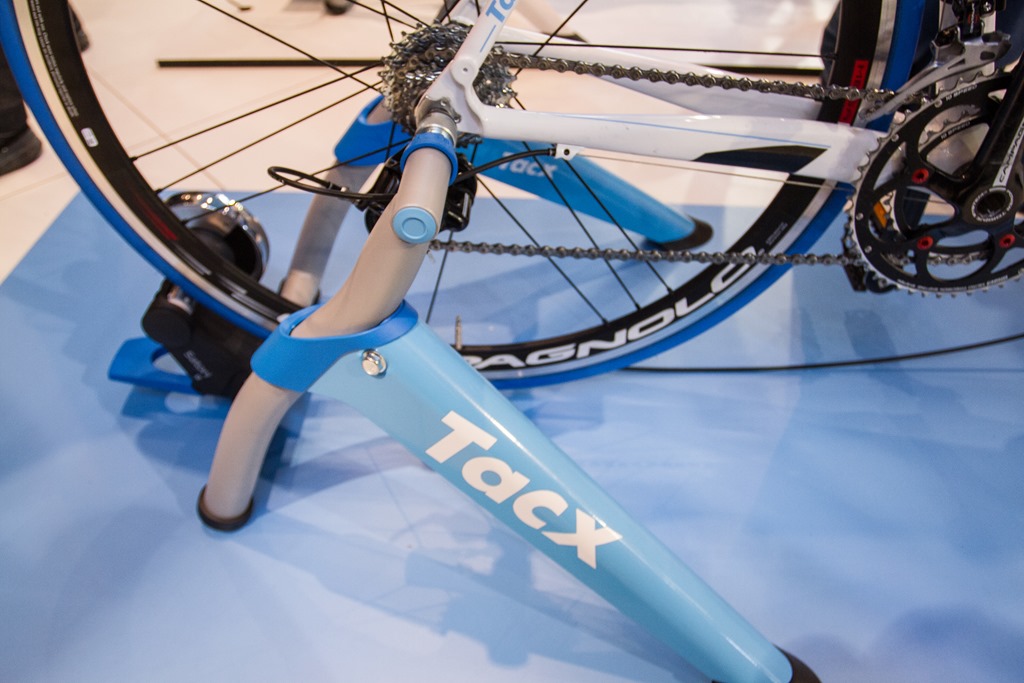 tacx blue matic t2650 smart trainer with speed cadence sensor