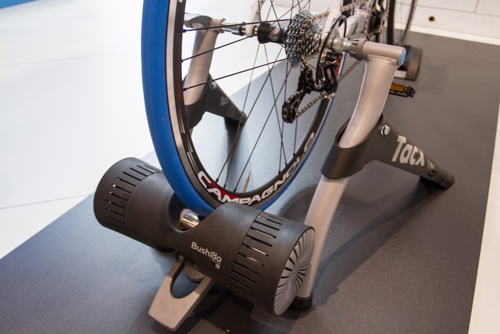 Oogverblindend Gewoon overlopen Eindeloos Tacx shows off new suite of trainers, new accessories, updates on software  apps | DC Rainmaker