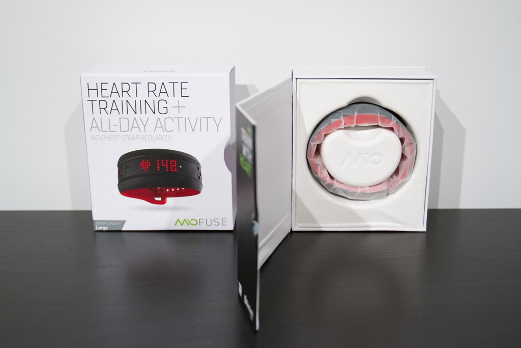 Mio Fuse Aqua Green Small/Medium Heart Rate Training All Day Activity Tracker 