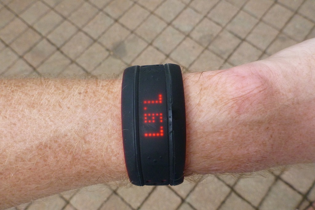 NEW Mio FUSE Heart Rate & All-Day Activity Monitor Wristband Aqua Sz Small/Med 