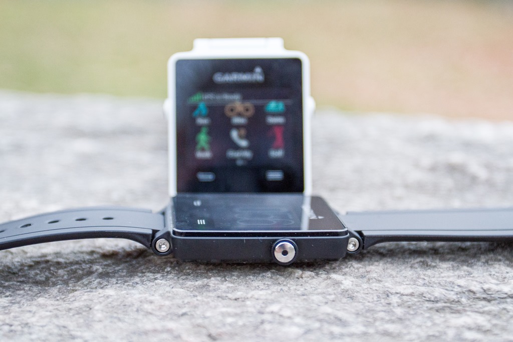 Hands-on with the new Garmin Vivoactive GPS smartwatch, and the Garmin  Vivofit2 DC Rainmaker