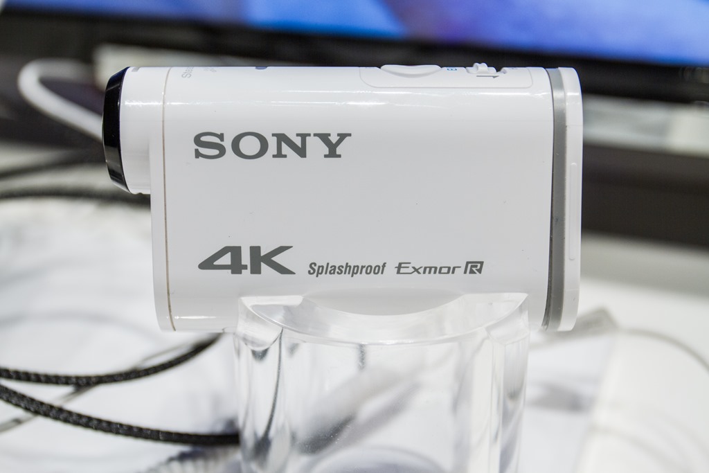 Verminderen dubbel Justitie A look at Sony's new 4K action cam, crazy concurrent multi-cam support | DC  Rainmaker