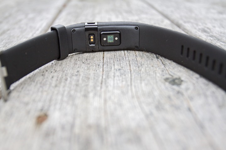 FitbitChargeHR-BackOfUnit