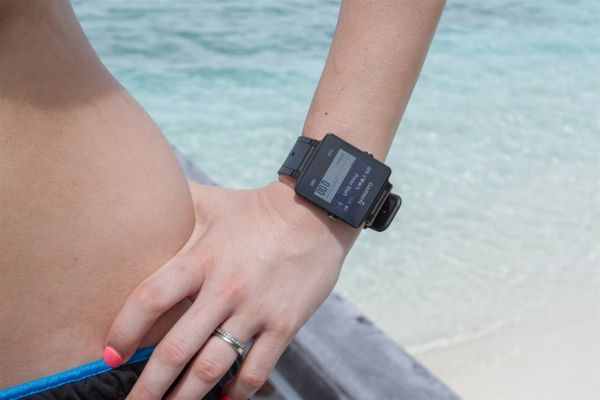 garmin vivoactive dimensions