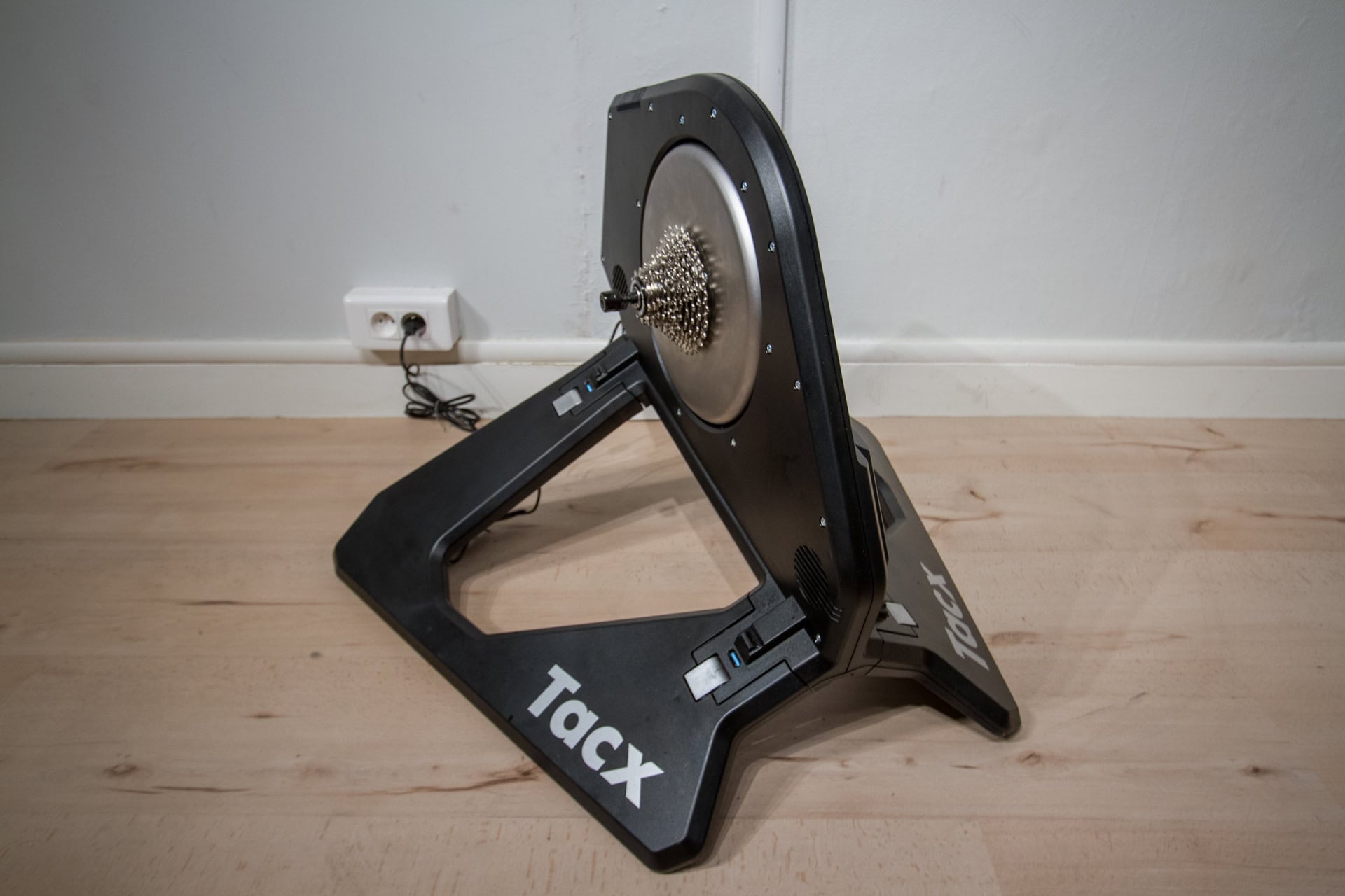 The Tacx NEO Smart Trainer: Everything you ever wanted to know | DC  Rainmaker