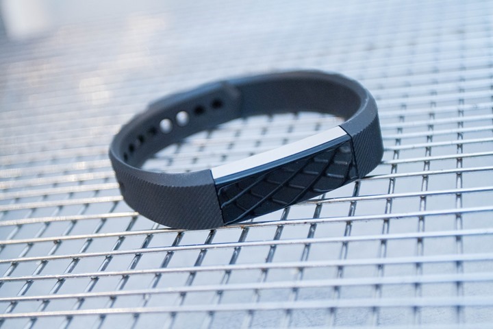 Fitbit-Alta-Front-Black-Band