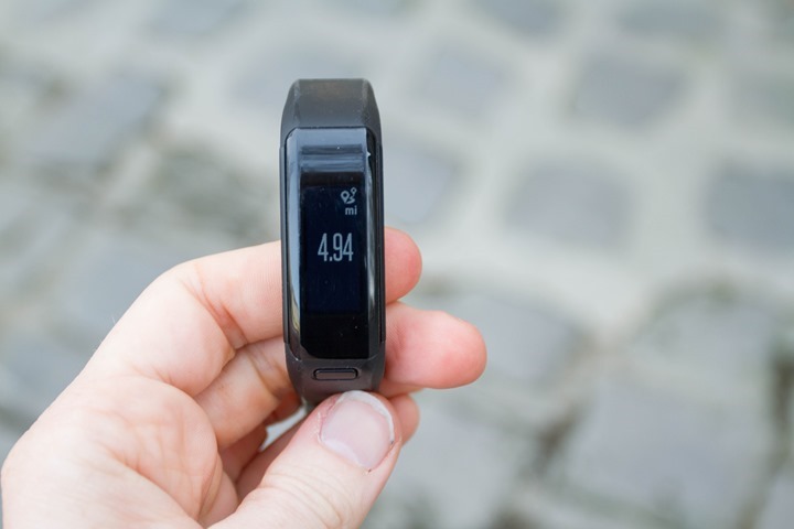 Garmin vivosmart best sale hr 4