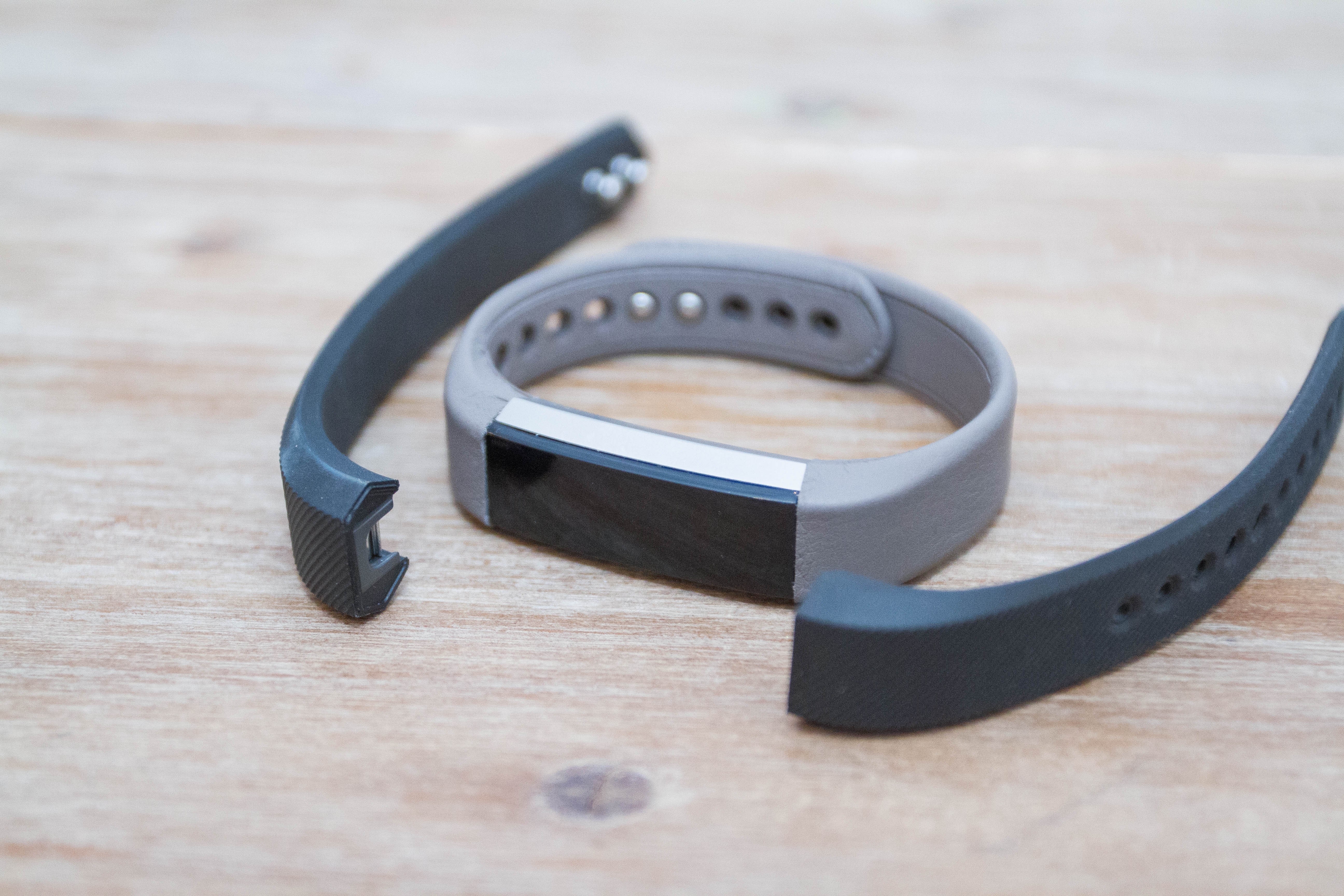 fitbit with changeable straps