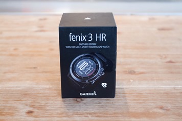 Garmin-Fenix3HR-Box-Front
