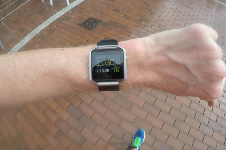 fitbit blaze swimming