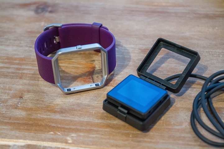 Fitbit-Blaze-Unboxing-Watch-Charger