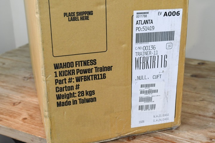 wahoo kickr box dimensions