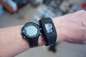 garmin vivoactive 3 music vs samsung galaxy watch
