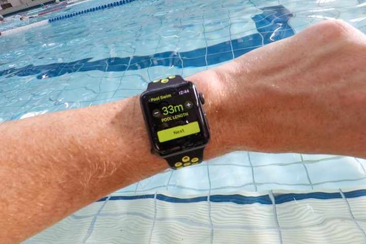 Can you swim with online apple watch series 2