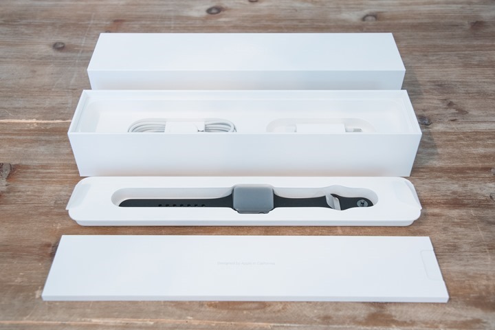 AppleWatch-Series2-Unboxed