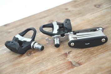Garmin-Vector3-Mini-Wrench-On