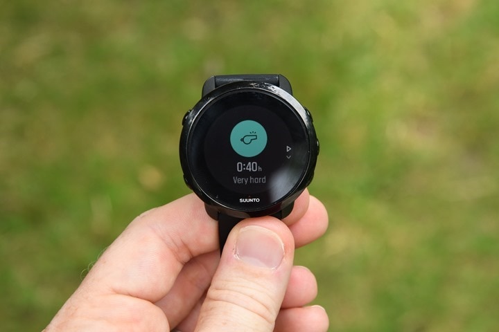 Garmin vivoactive 3 on sale suunto 3 fitness