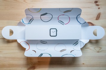 AppleWatchSeries4-Box-Opened