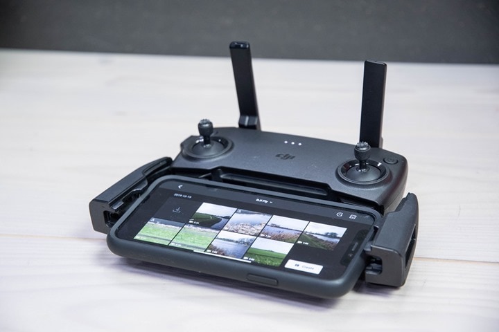 DJI-Mavic-Mini-Controller-iPhone-Connected