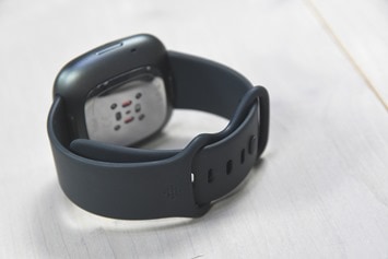 Xiaomi best sale amaze fitbit