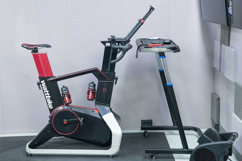 wattbike atom v peloton