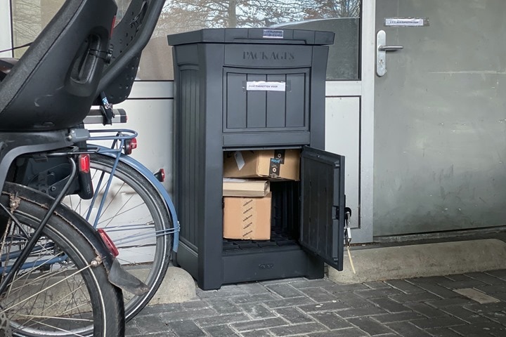 Smart-Package-Delivery-Box