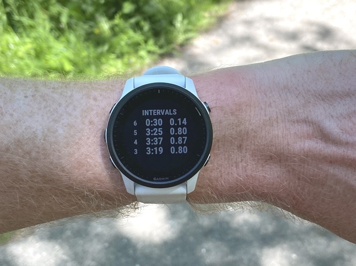 Garmin vivoactive 3 vs cheap forerunner 945