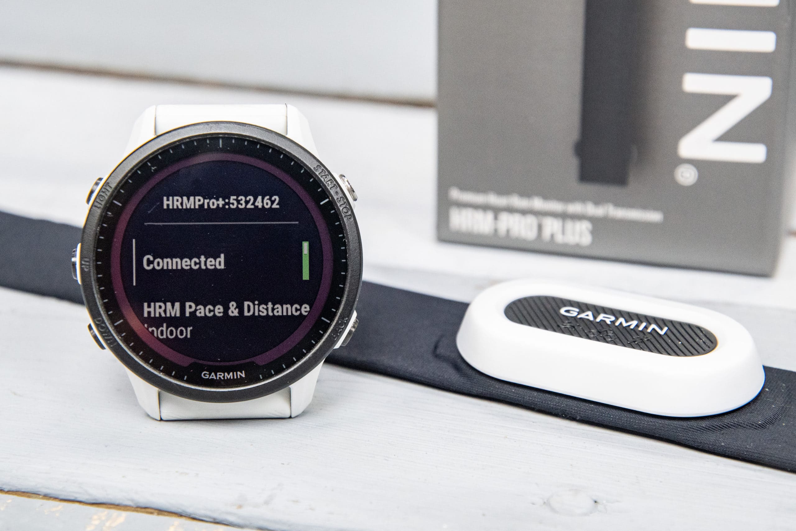 How Does the Ground Contact Time Balance Feature Work on Garmin Fitness  Watches?