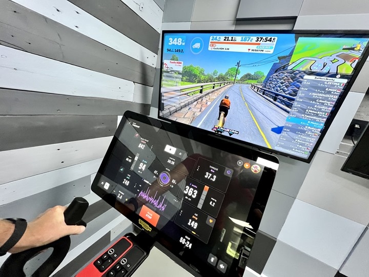 Technogym Ride: Smart bike with screen for home