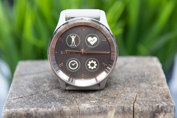  Garmin vivomove Sport, Hybrid Smartwatch, Health and Wellness  Features, Touchscreen, Light Green : Everything Else