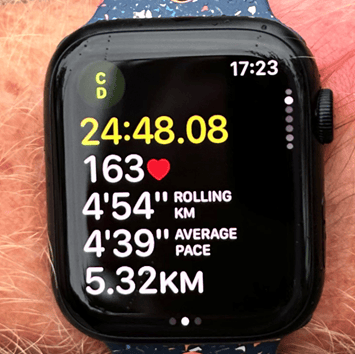 AppleWatchSeries9-Midrunning