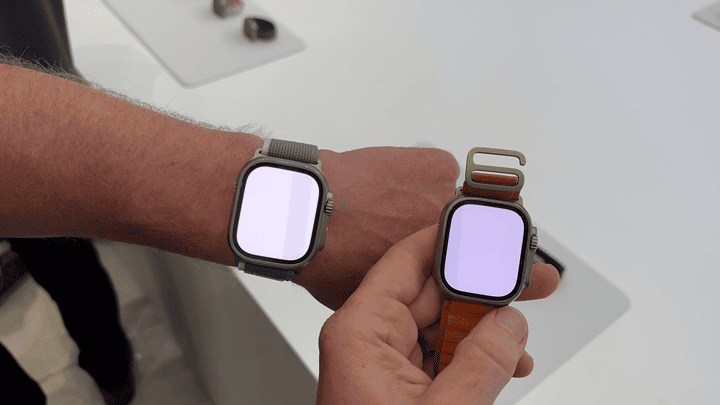 AppleWatchUltra-LightComparison