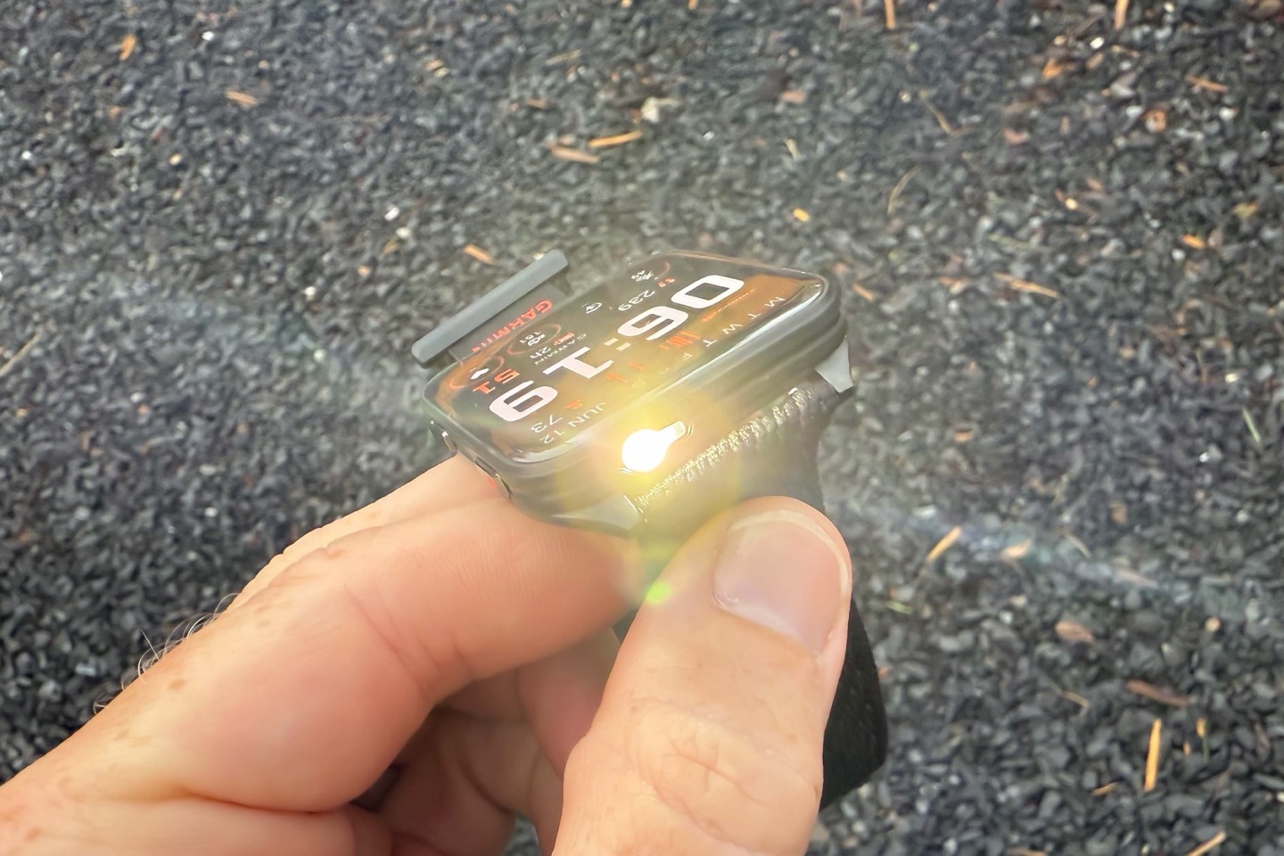 GarminVenuX1 FlashlightLEDFront.