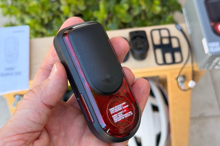 Garmin Varia RearVue820 CloseUp.