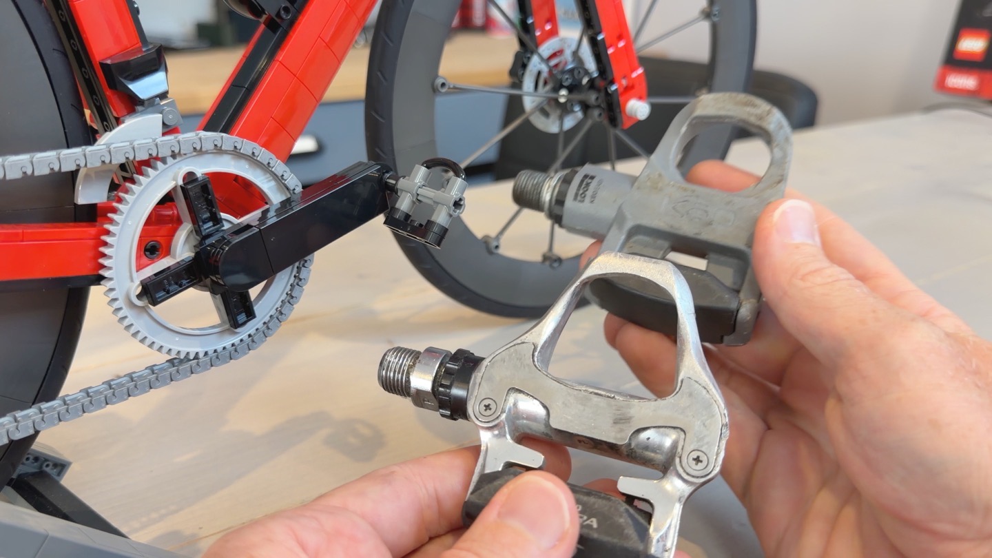LegoBikeAMZNPedals.jpg