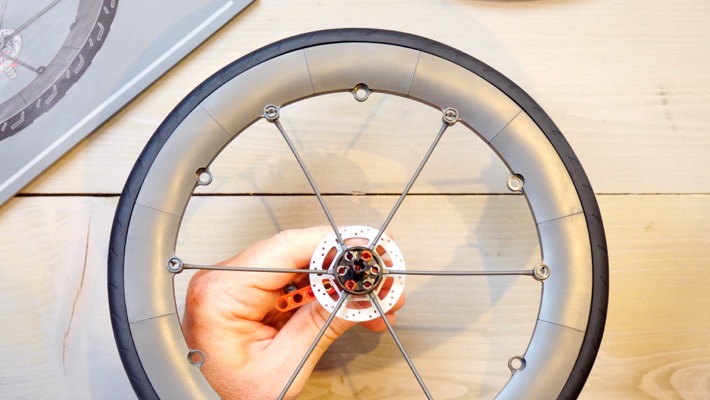 LegoBikeAMZNWheel2.jpg