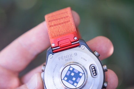 GarminFenix9-ComfortFit1.jpg GarminFenix9 ComfortFit1.