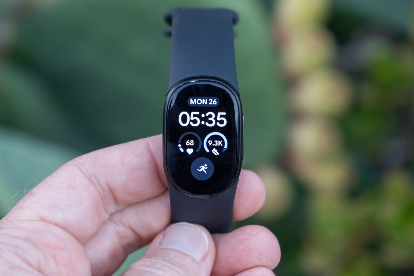 Fitbit Edge In-Depth Review: Worth the Upgrade?